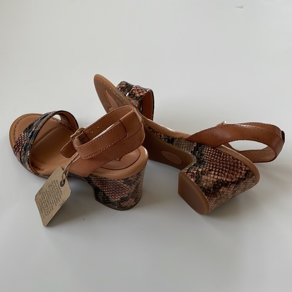 NWT Born Frilli Natural/Snake Sandal Size 6 - Picture 5 of 13